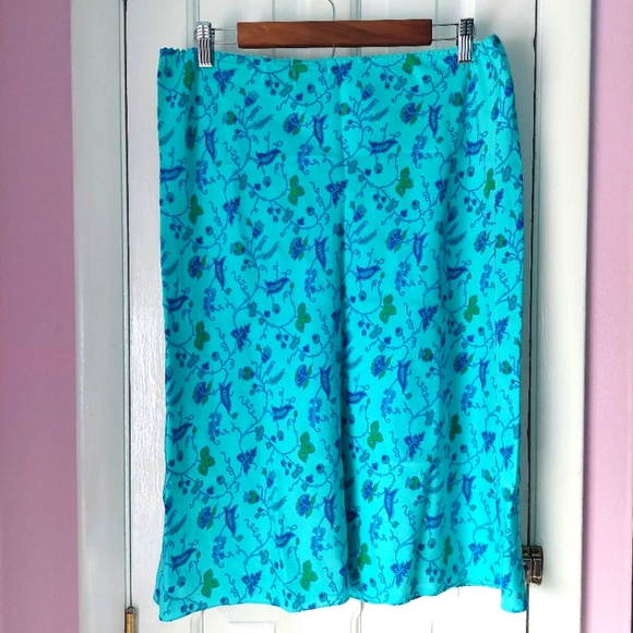 100% Silk Turquoise Aqua Blue Floral Midi Skirt by New York & Company Sz M - Picture 6 of 8